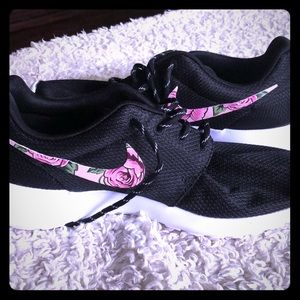 Custom designed nike floral check shoes